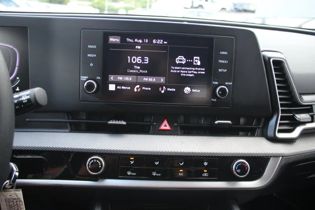 Used 2023 White Kia LX image 4