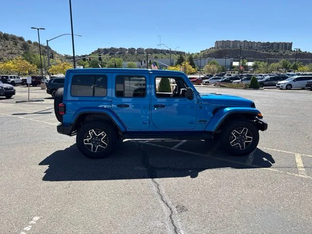 New 2026 Hydro Blue Pearl-Coat Exterior Paint Jeep Sahara image 5