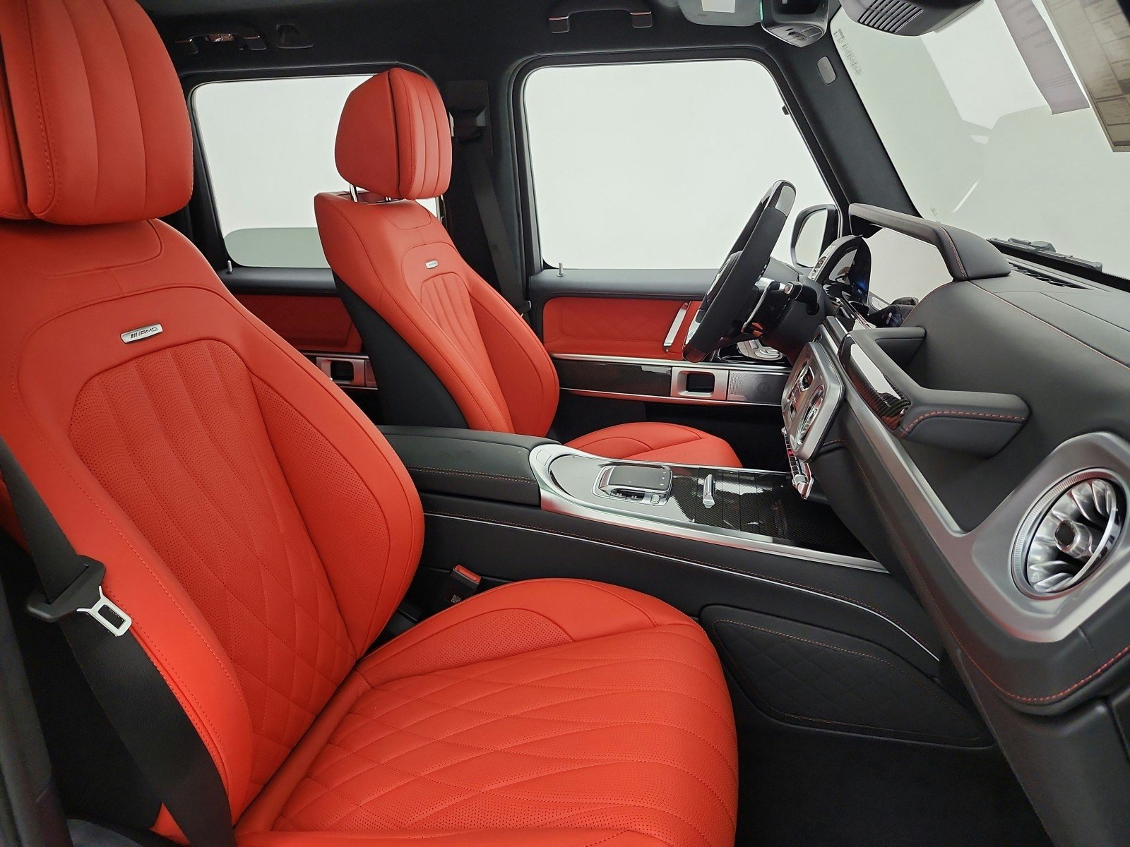 New 2026 MANUFAKTUR Arabian Grey Non- Metallic Mercedes-Benz AMG® G 63 SUV image 14