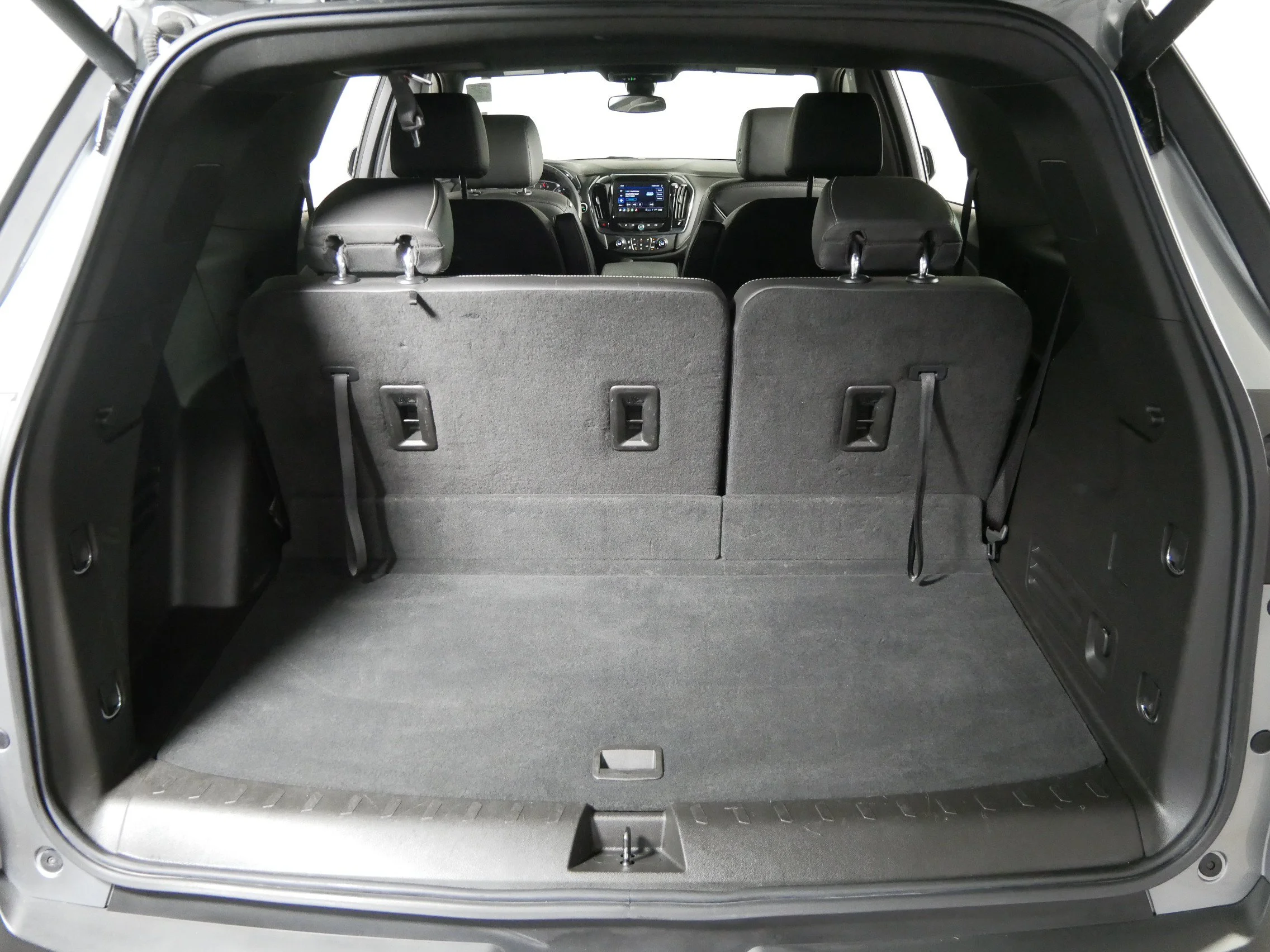 Used 2023 Sterling Gray Metallic Chevrolet LT Leather image 18