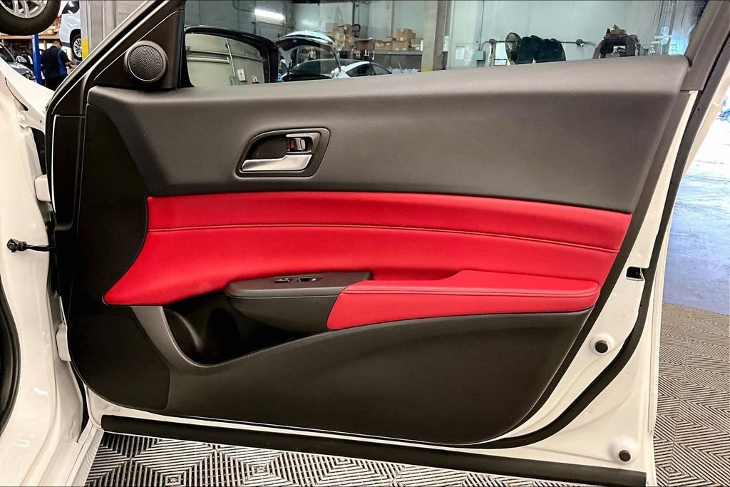 Used 2021  Acura w/Premium/A-SPEC Package image 25