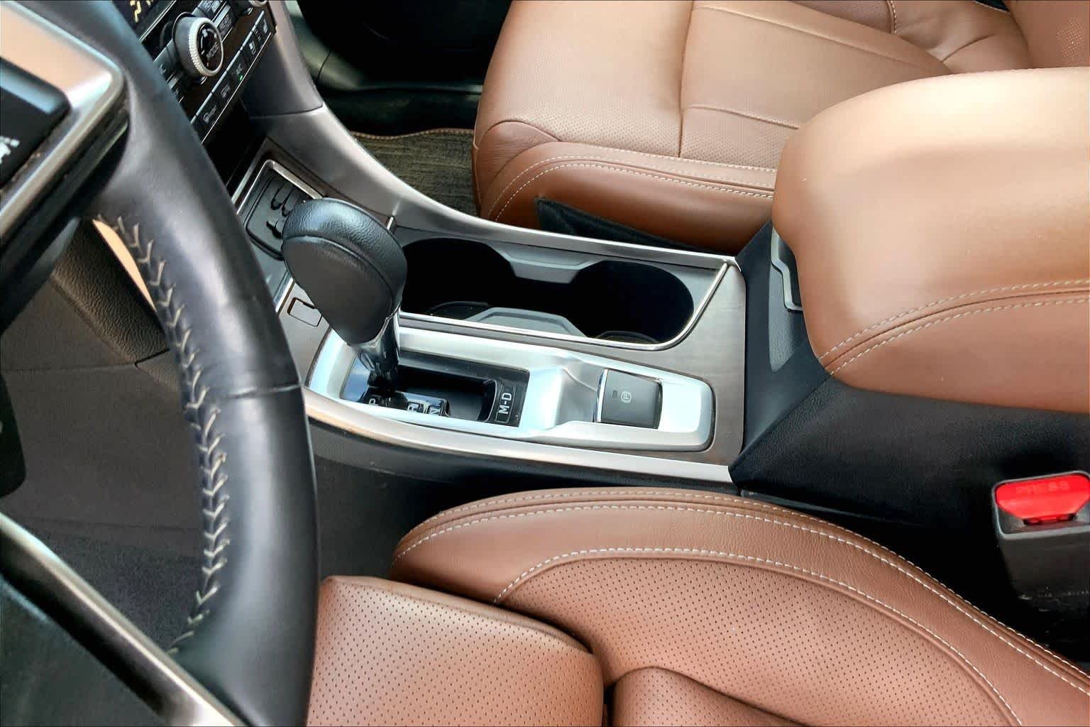 Used 2020 Crystal White Pearl Subaru Touring image 17