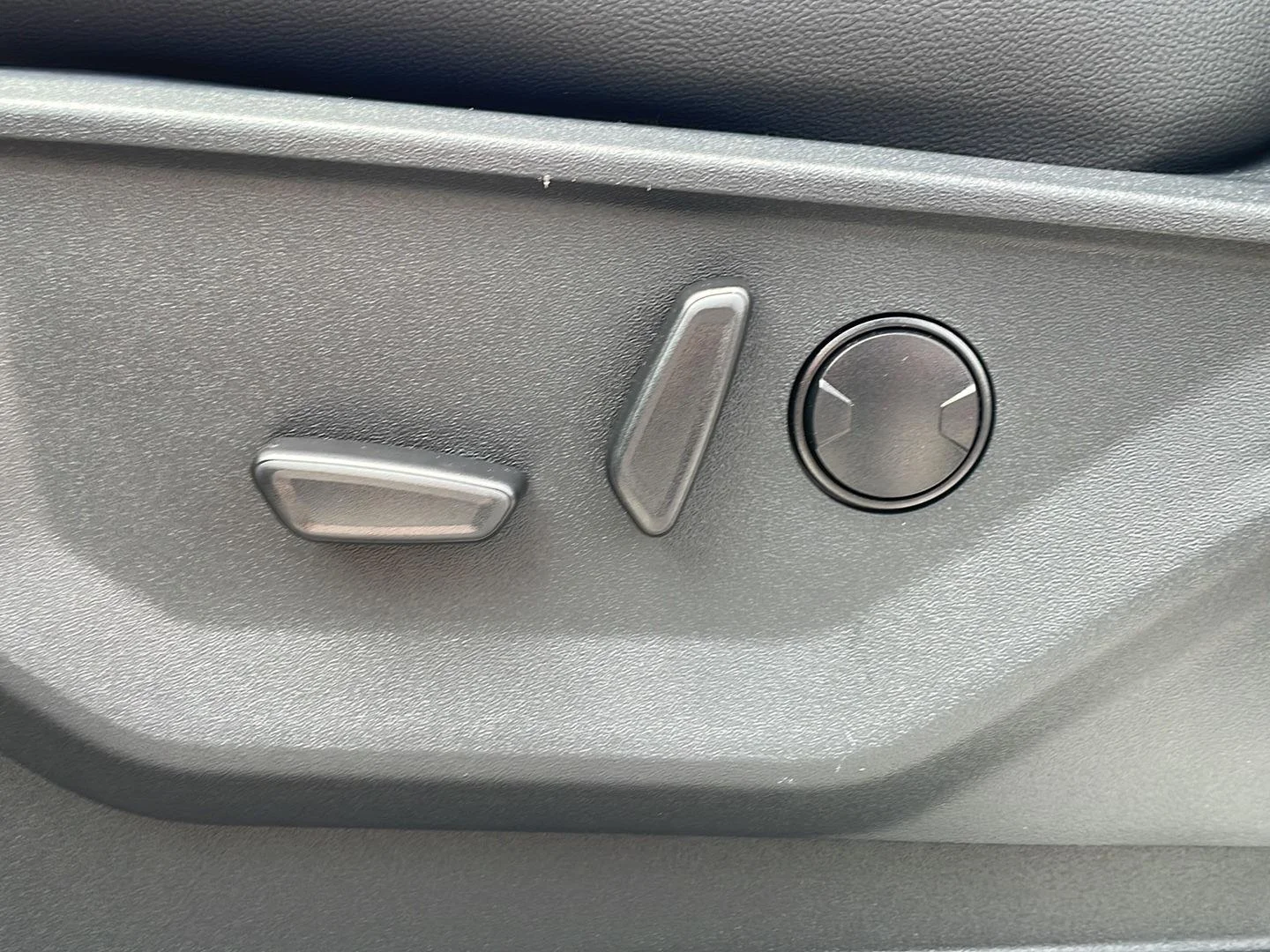 New 2026 Agate Black Metallic Ford LARIAT image 12