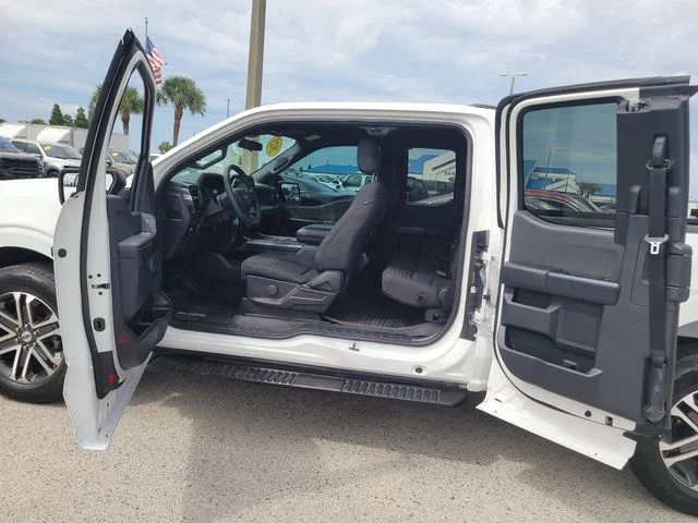 Used 2023 White Ford XL image 12