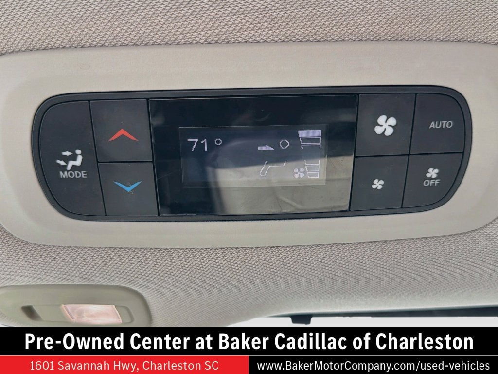 Used 2018 White Chrysler Limited image 27