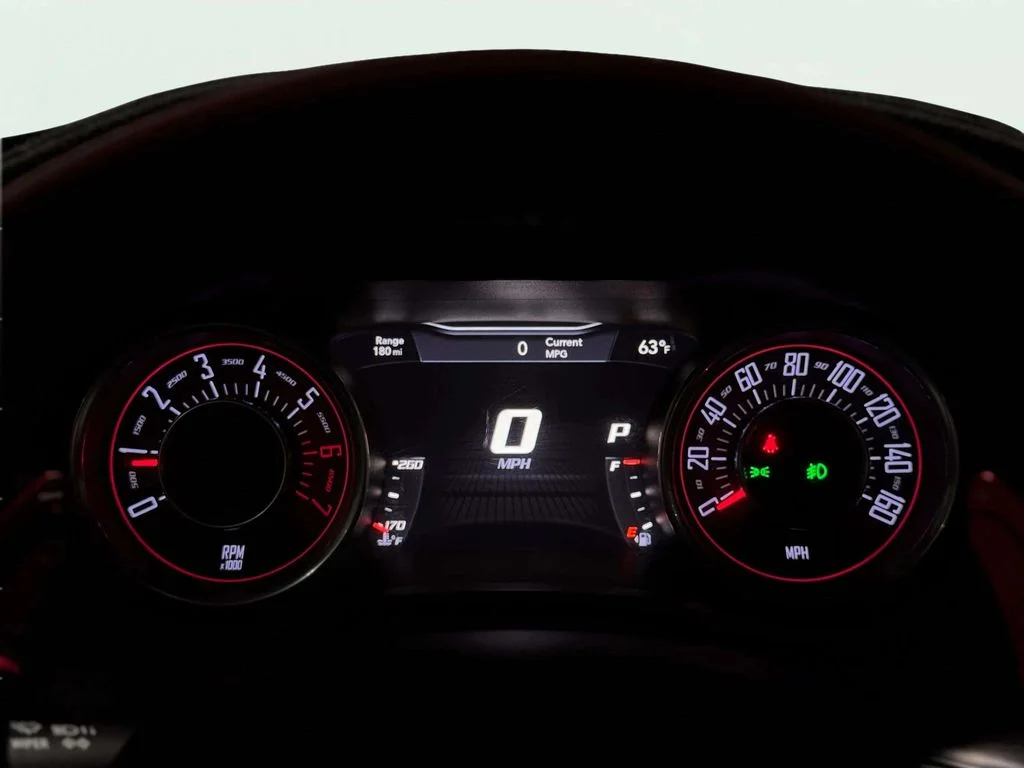 Used 2015 Pitch Black Clearcoat Dodge R/T Shaker image 13