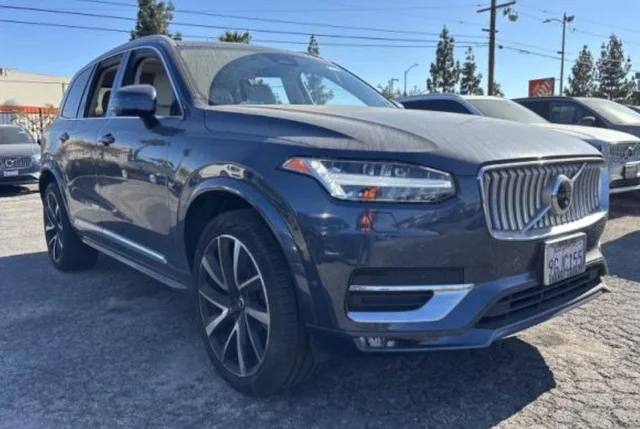 2023 Volvo XC90 B6 Plus 6-Seater