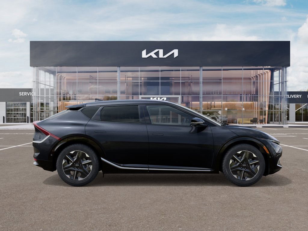 2025 Kia EV6 Wind - Photo 7