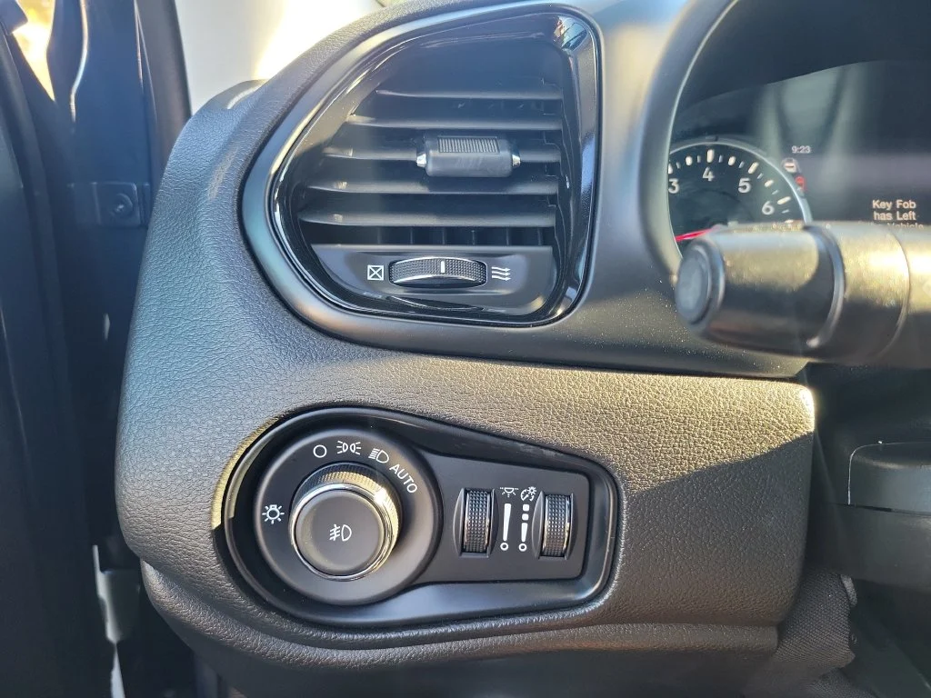 Certified Used 2023 Blue Jeep Altitude image 29