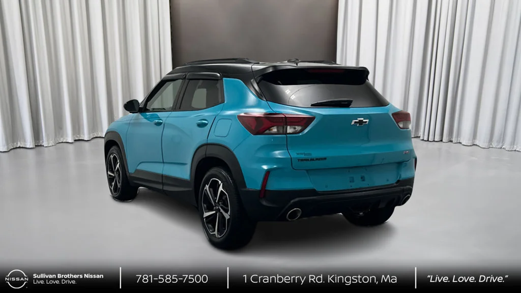 Used 2022 Blue Chevrolet RS image 7