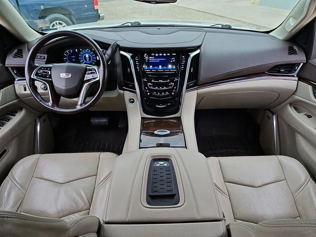 Used 2017 Silver Coast Metallic Cadillac Luxury image 46