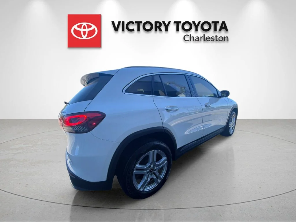 Used 2023  Mercedes-Benz GLA 250 image 7