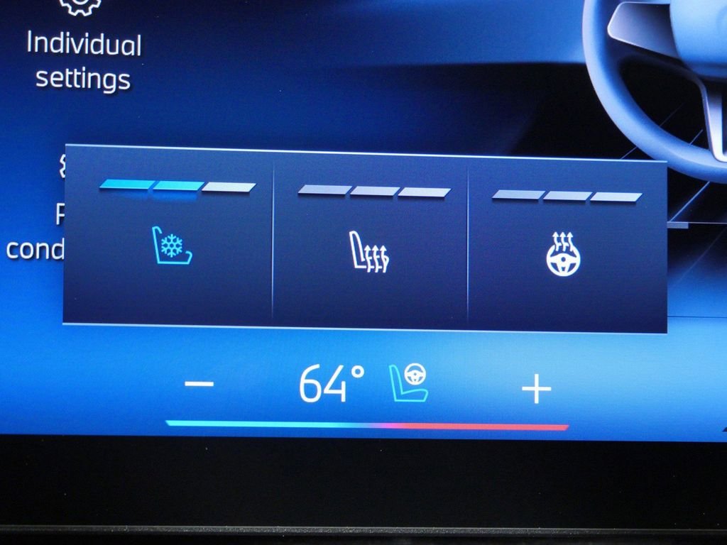 New 2026 Carbon Black Metallic BMW xDrive60 image 45