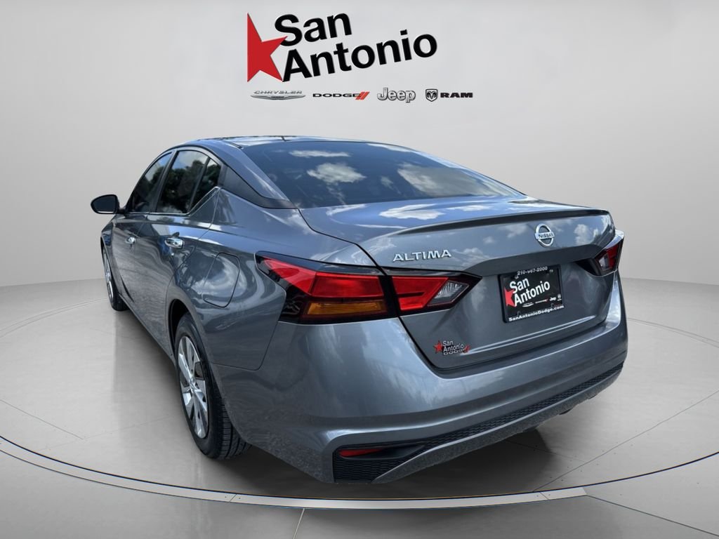 Used 2021 Gray Nissan 2.5 S image 11