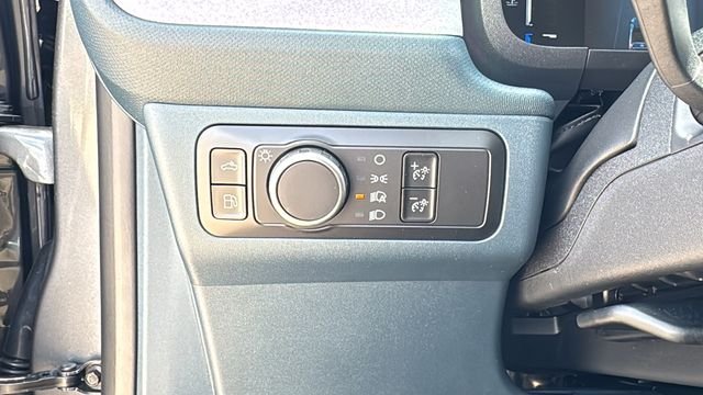 New 2026 Carbonized Gray Metallic Ford XLT image 20