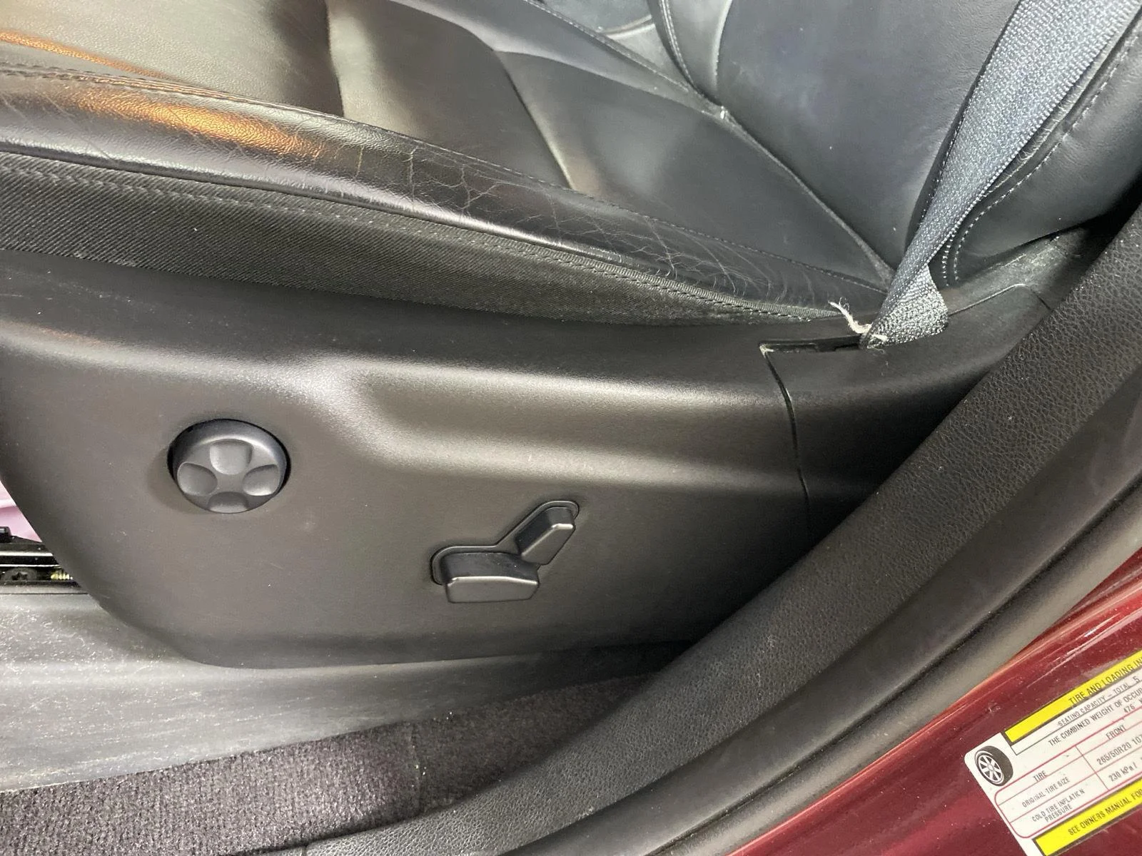 Used 2019 Velvet Red Pearlcoat Jeep Limited image 14