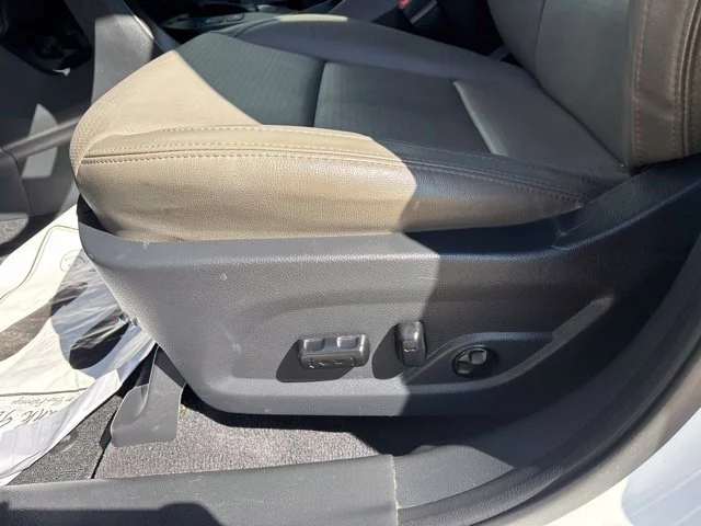 Used 2016 Frost White Pearl Hyundai 2.4 Base image 14