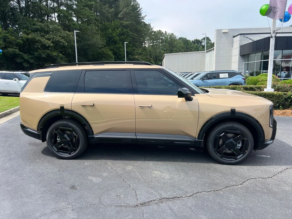 New 2027 Brown Kia X-Line EX image 8