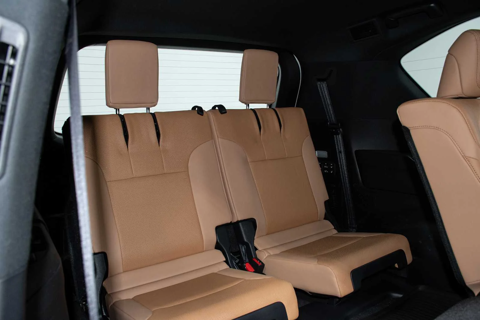 Used 2024 Eminent White Pearl Lexus Luxury image 27