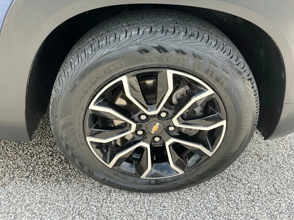 Used 2022 Blue Chevrolet ACTIV image 19