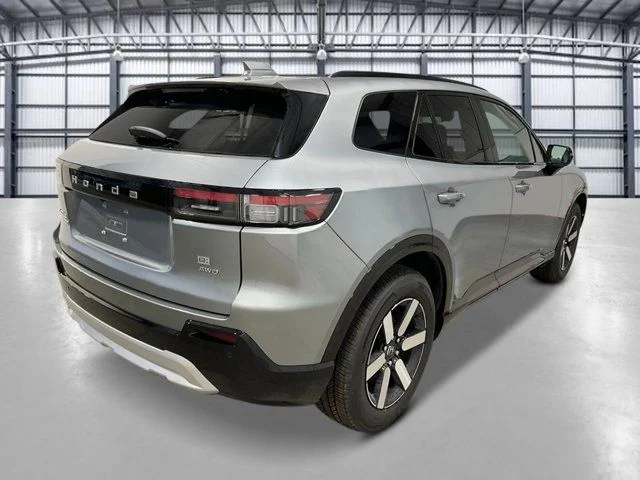 New 2026 Silver Honda Touring image 5