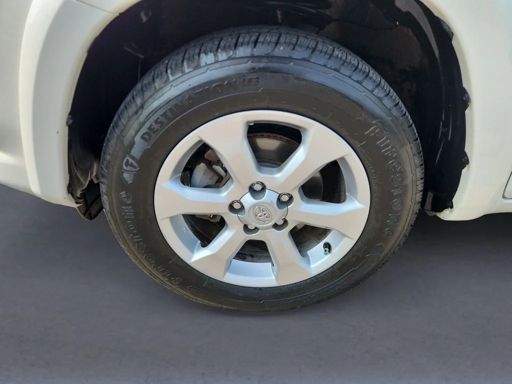Used 2012 Blizzard Pearl Toyota Limited image 8
