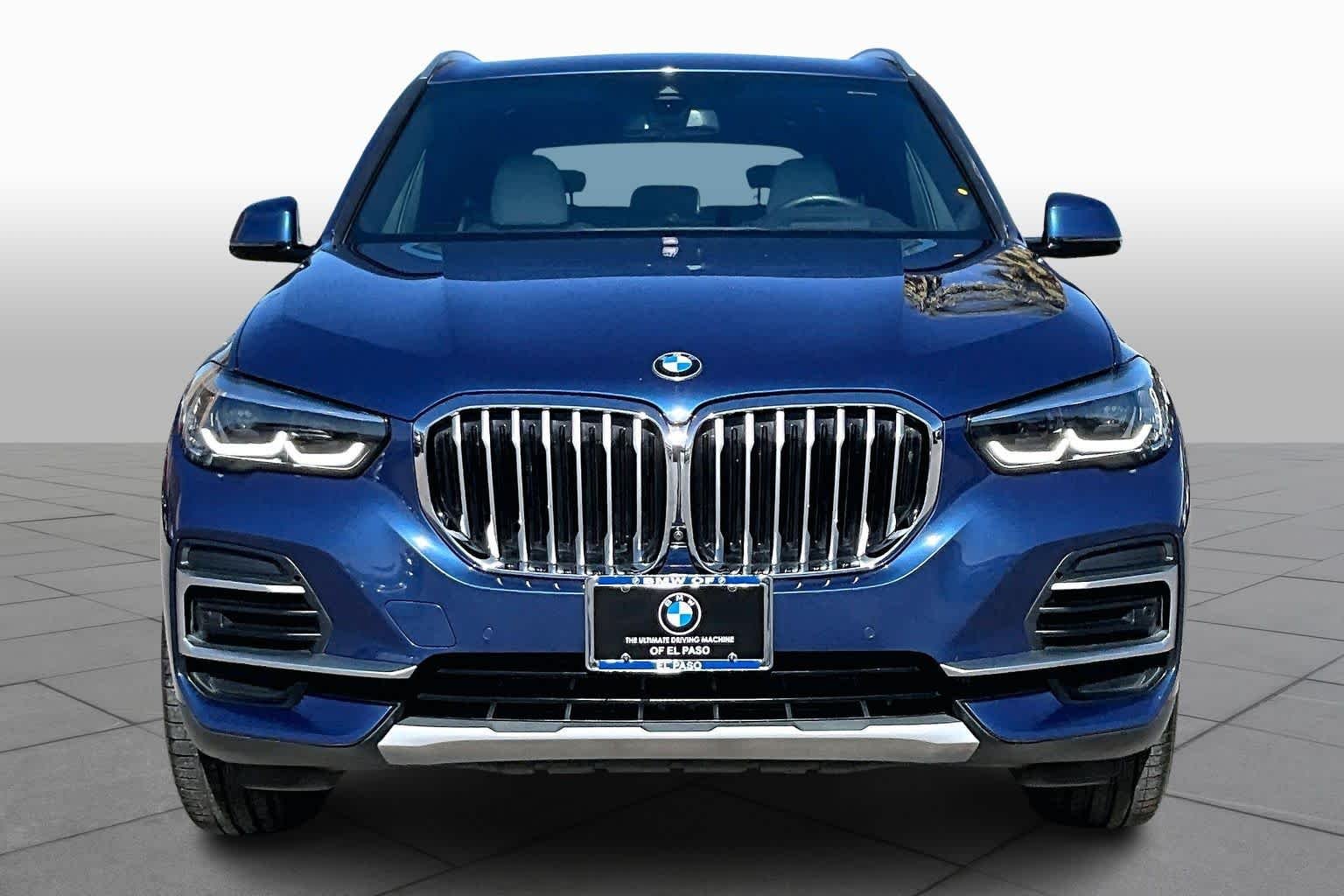 Used 2023 Phytonic Blue Metallic BMW sDrive40i image 3