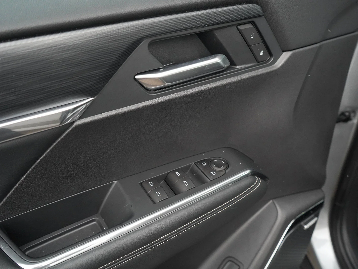 2026 GMC Acadia Elevation - Photo 18
