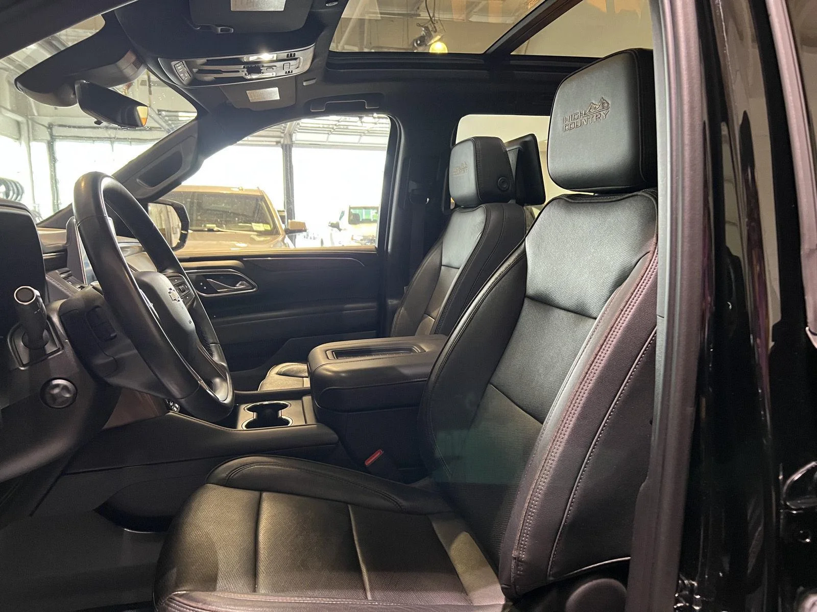 Used 2023 Black Chevrolet High Country image 15