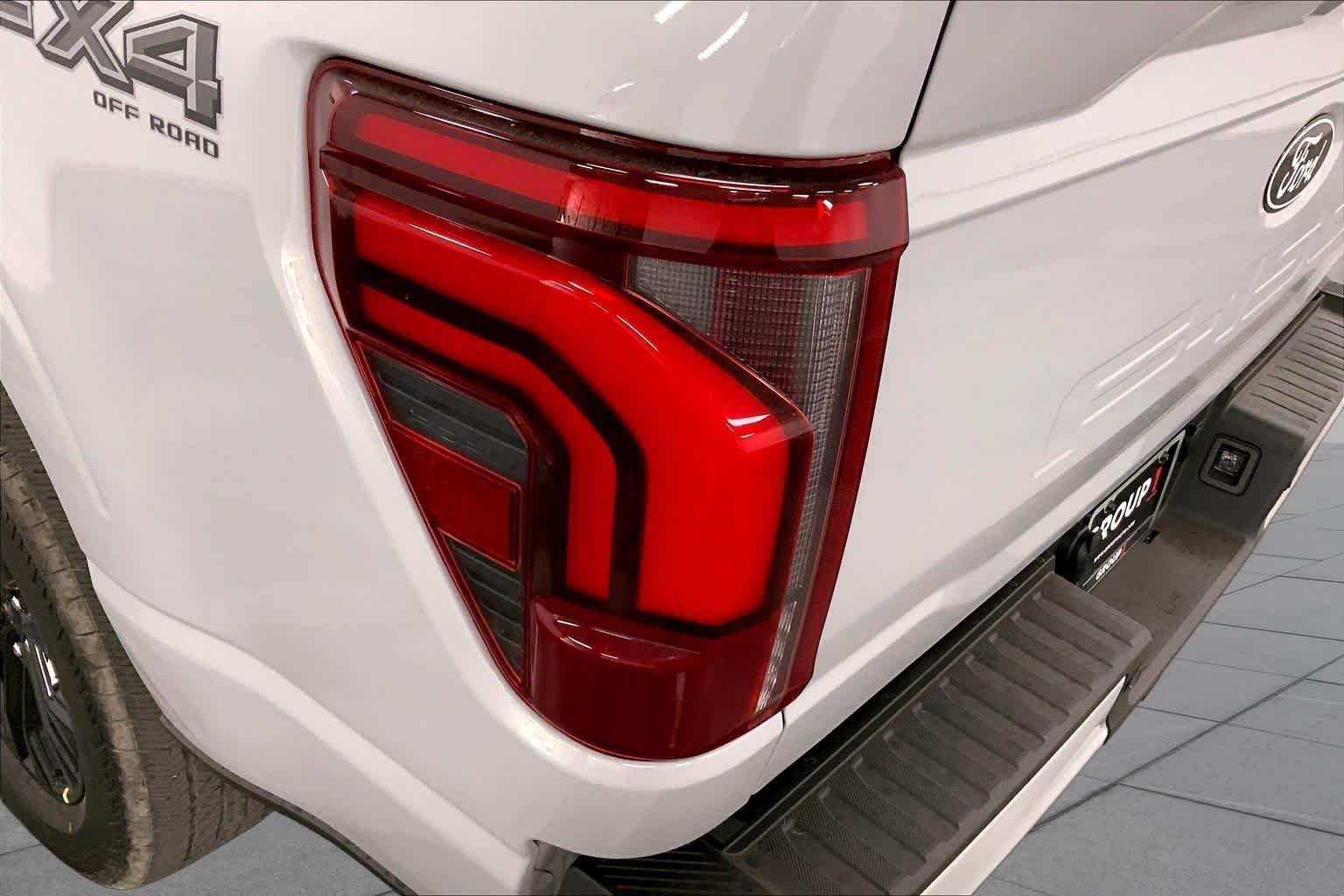 New 2026 Avalanche Ford Lariat® image 14