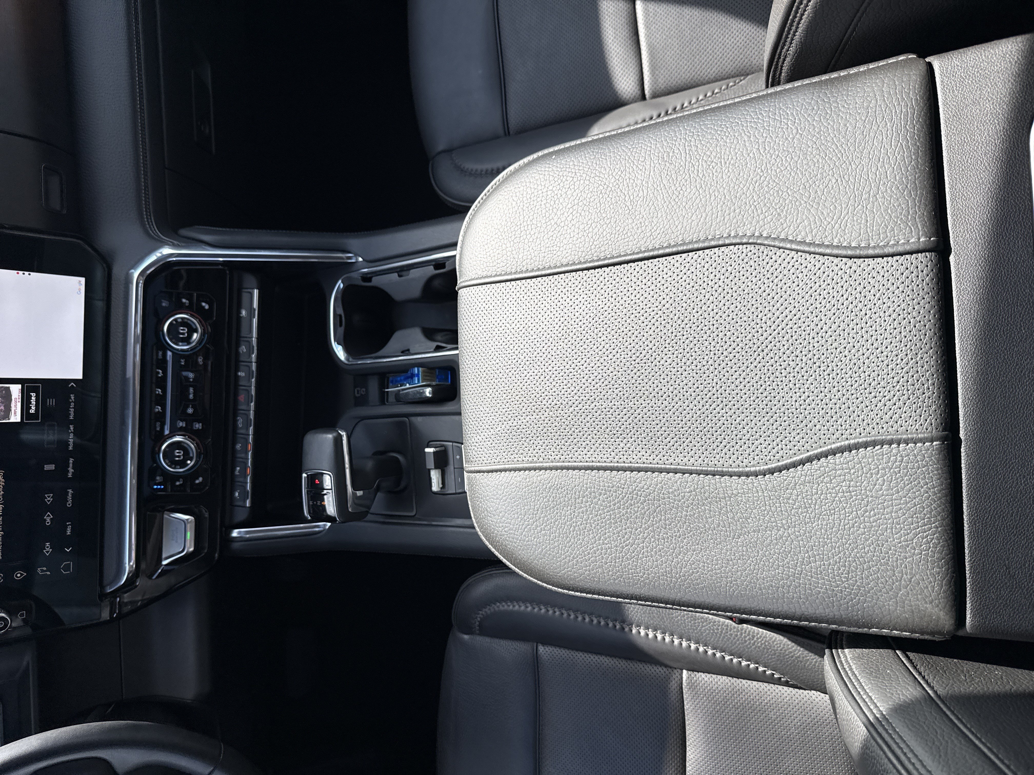Used 2023 Onyx Black GMC Denali image 29