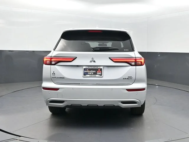New 2025 White Mitsubishi SEL S-AWC image 36