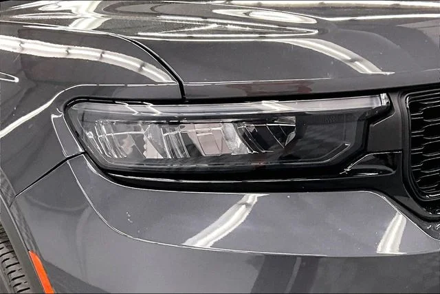 Used 2024 Baltic Gray Metallic Clearcoat Jeep Altitude X image 34