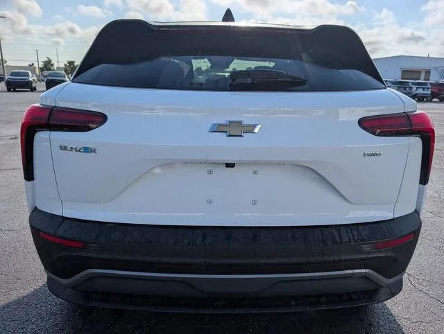 New 2026 Summit White Chevrolet LT image 8