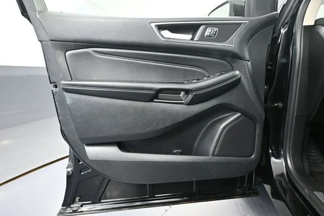 Used 2016 Black Ford Titanium image 13