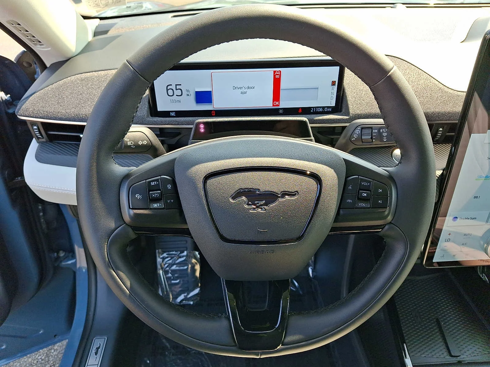 Used 2023 Vapor Blue Ford Premium image 19