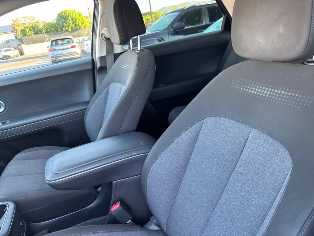 Used 2024 Green Hyundai SEL image 6