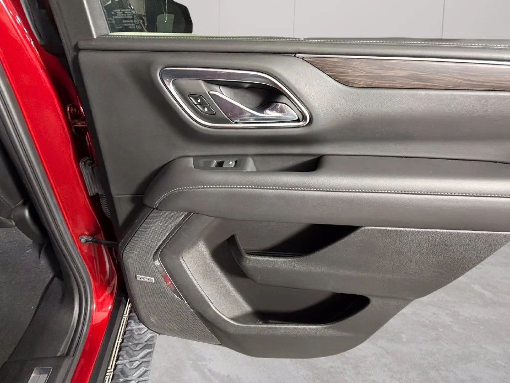 Used 2021 CHERRY RED TINTCOAT Chevrolet Z71 image 38