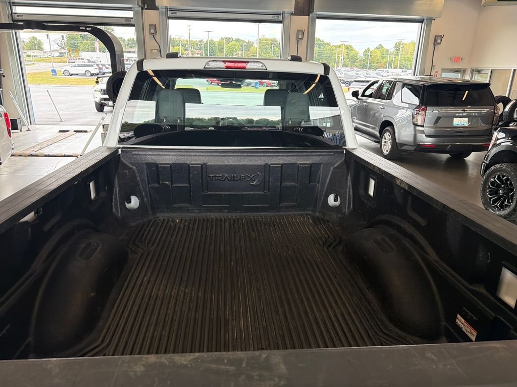 Used 2026 White Ford XL image 9