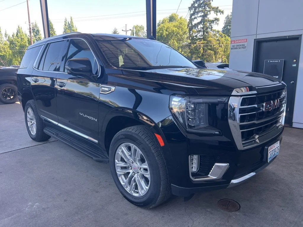 Used 2021 Black GMC SLT image 1