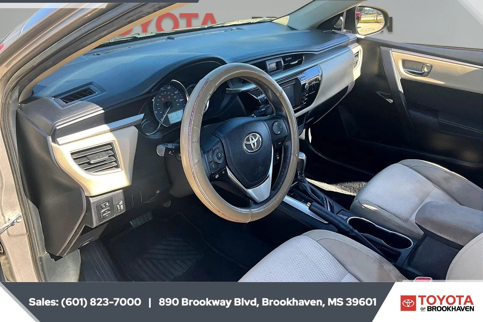 Used 2015 Brown Sugar Metallic Toyota LE image 12