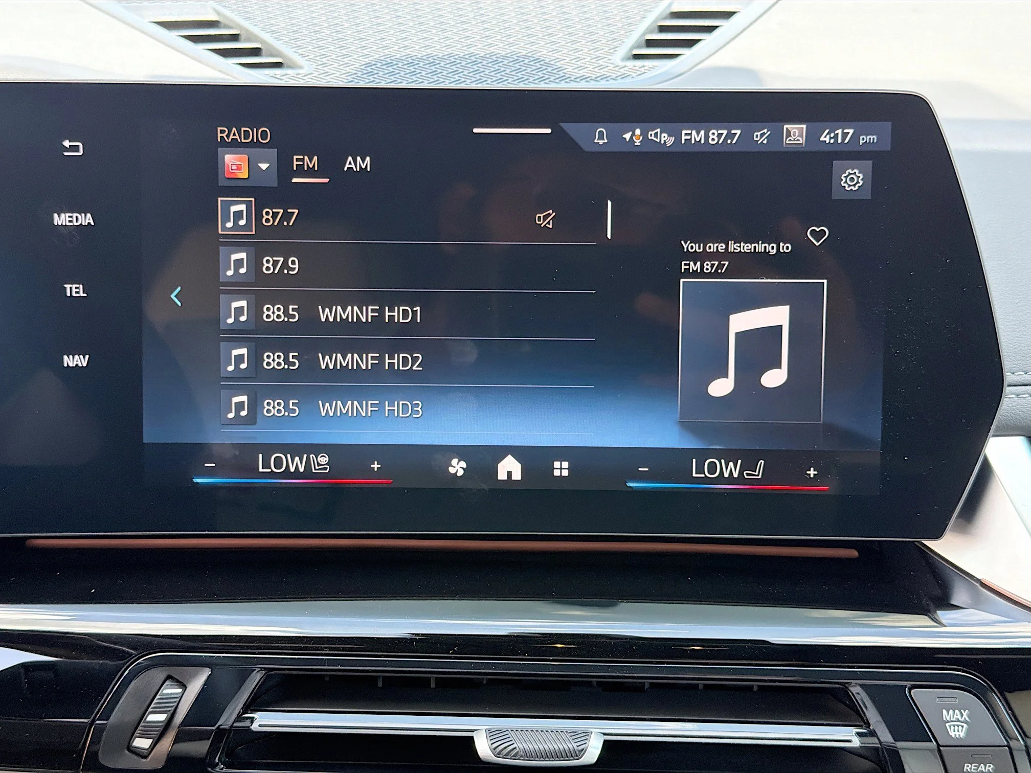 New 2026 Space Silver Metallic BMW xDrive28i image 30