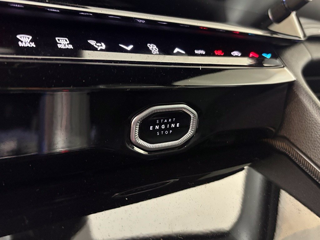 New 2027 High-Gloss Black Paint Jeep Altitude image 28
