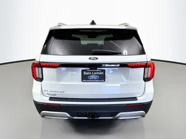 New 2027 Star White Metallic Tri-Coat Ford Platinum image 6