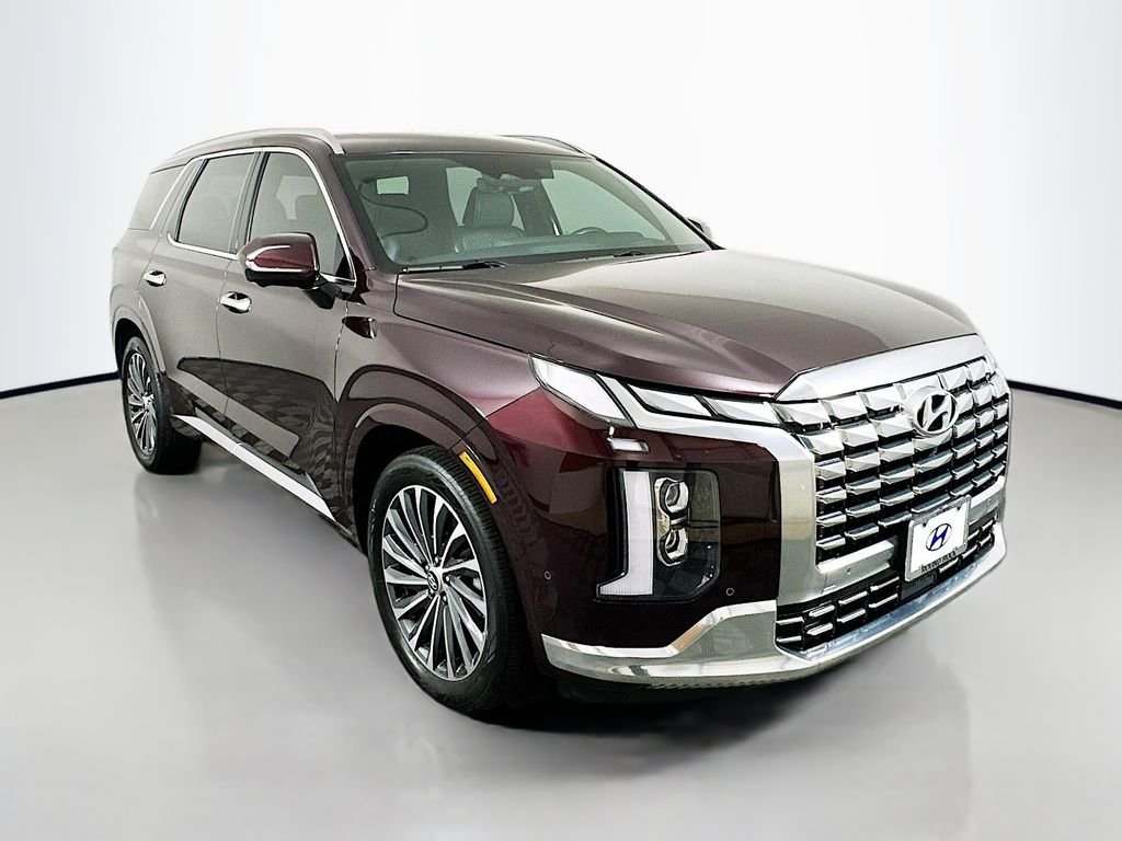 Used 2023 Red Hyundai Calligraphy image 3