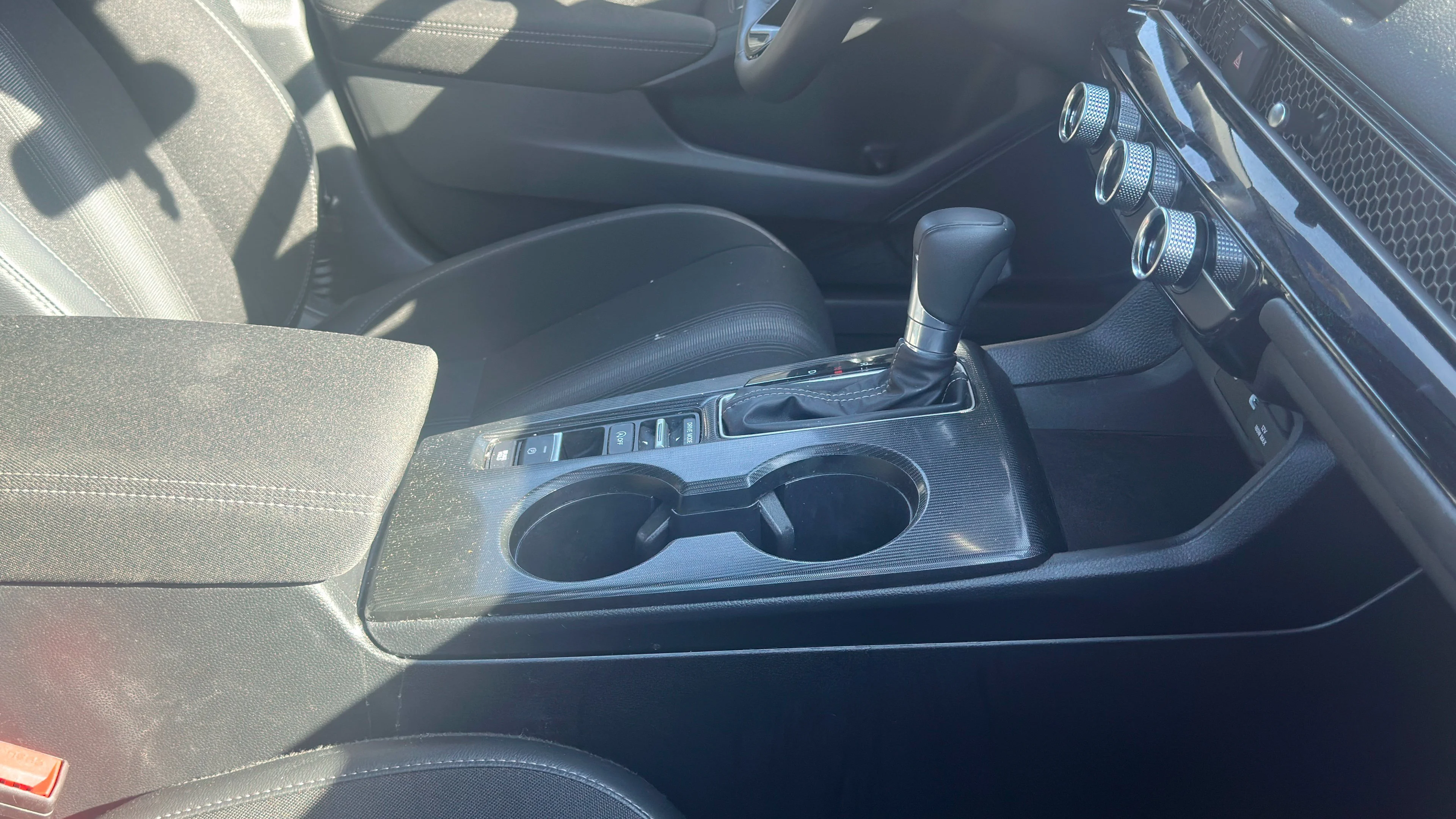 Used 2025 Solar Silver Metallic Honda Sport image 10