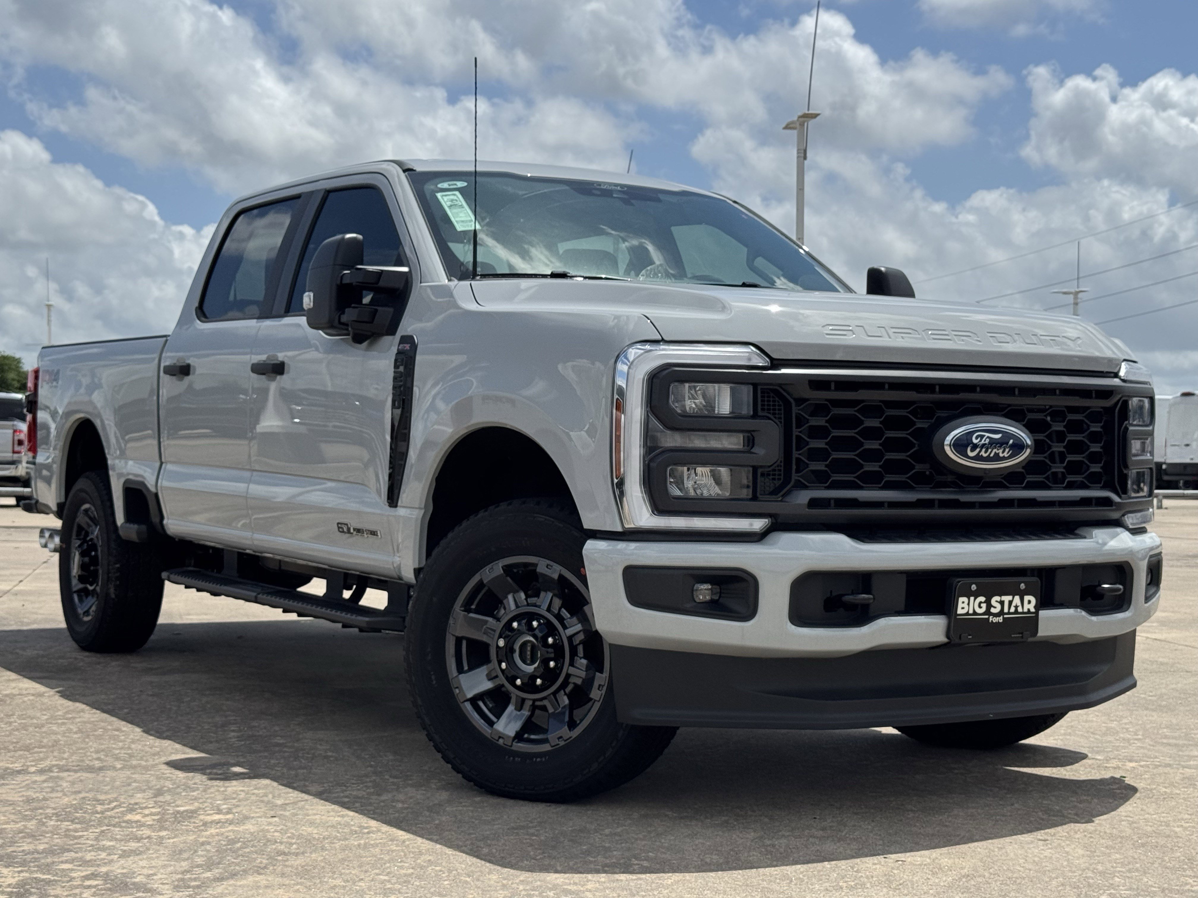 New 2026 Avalanche Ford XL image 2