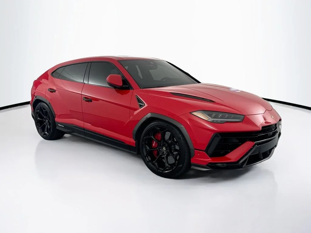 Used 2023 Rosso Mars Metallic Lamborghini Performante image 3