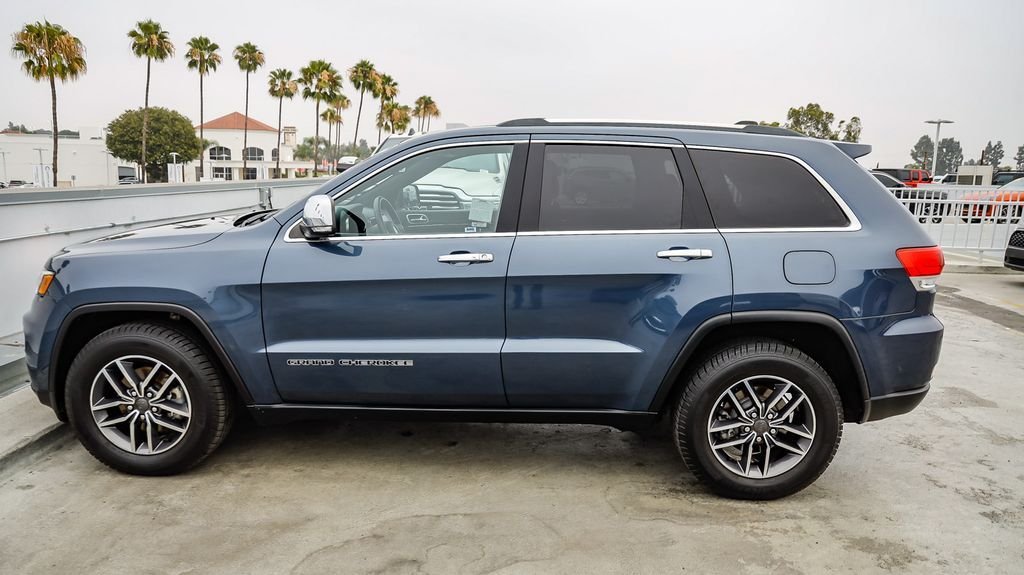 Used 2019 Slate Blue Jeep Limited image 14