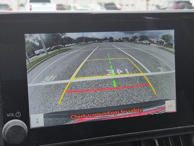 Certified Used 2024  Toyota XLE image 20